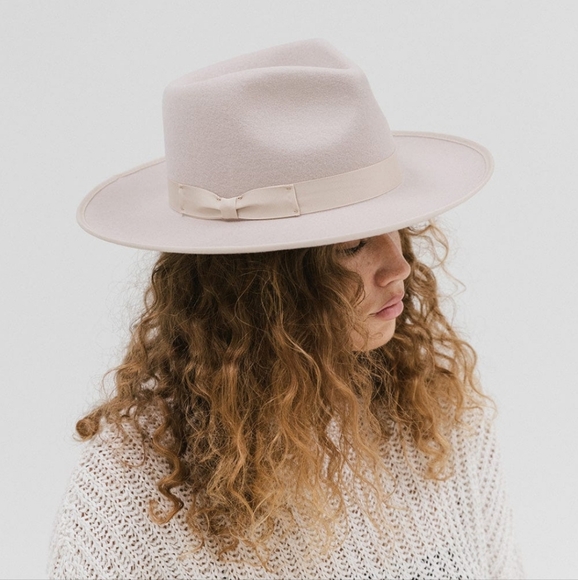 Gigi Pip Monroe Rancher - Picture 7 of 8